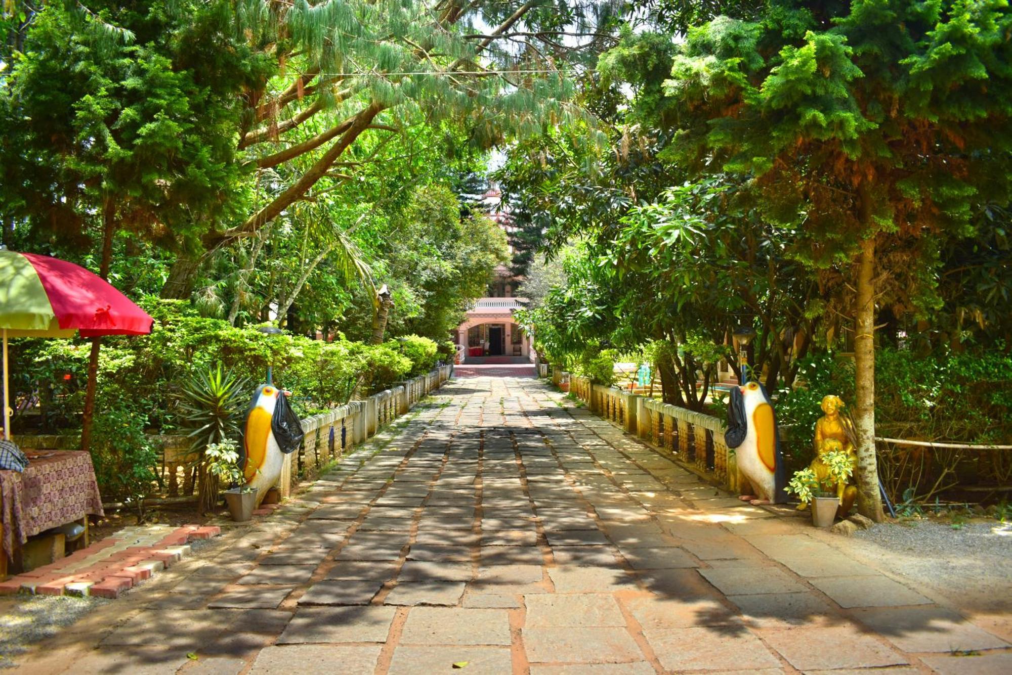 Jains Royal Palace Resorts Yelagiri Exterior foto